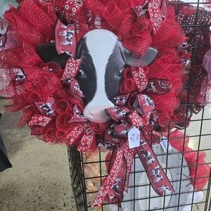 Red Cow-Themed Decorative Wreath